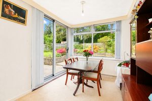 Dining Room- click for photo gallery